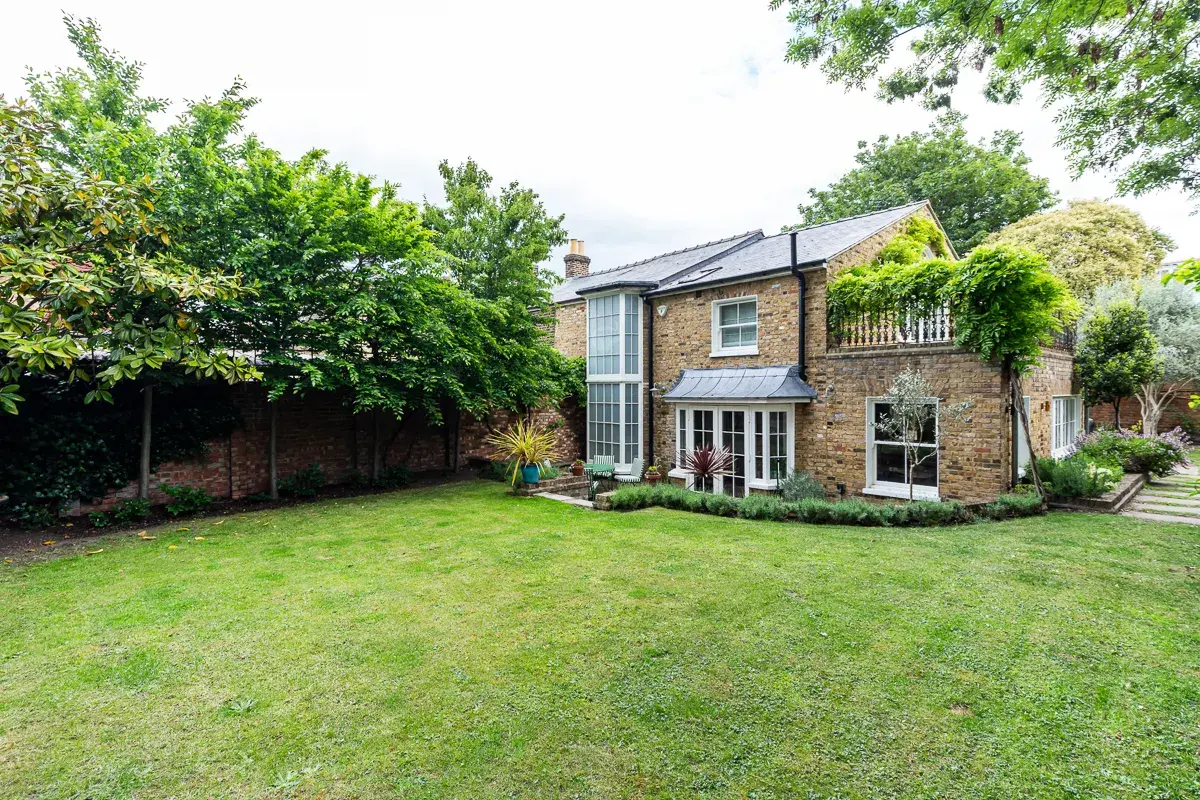 South Black Lion Lane, holiday home in Hammersmith, London
