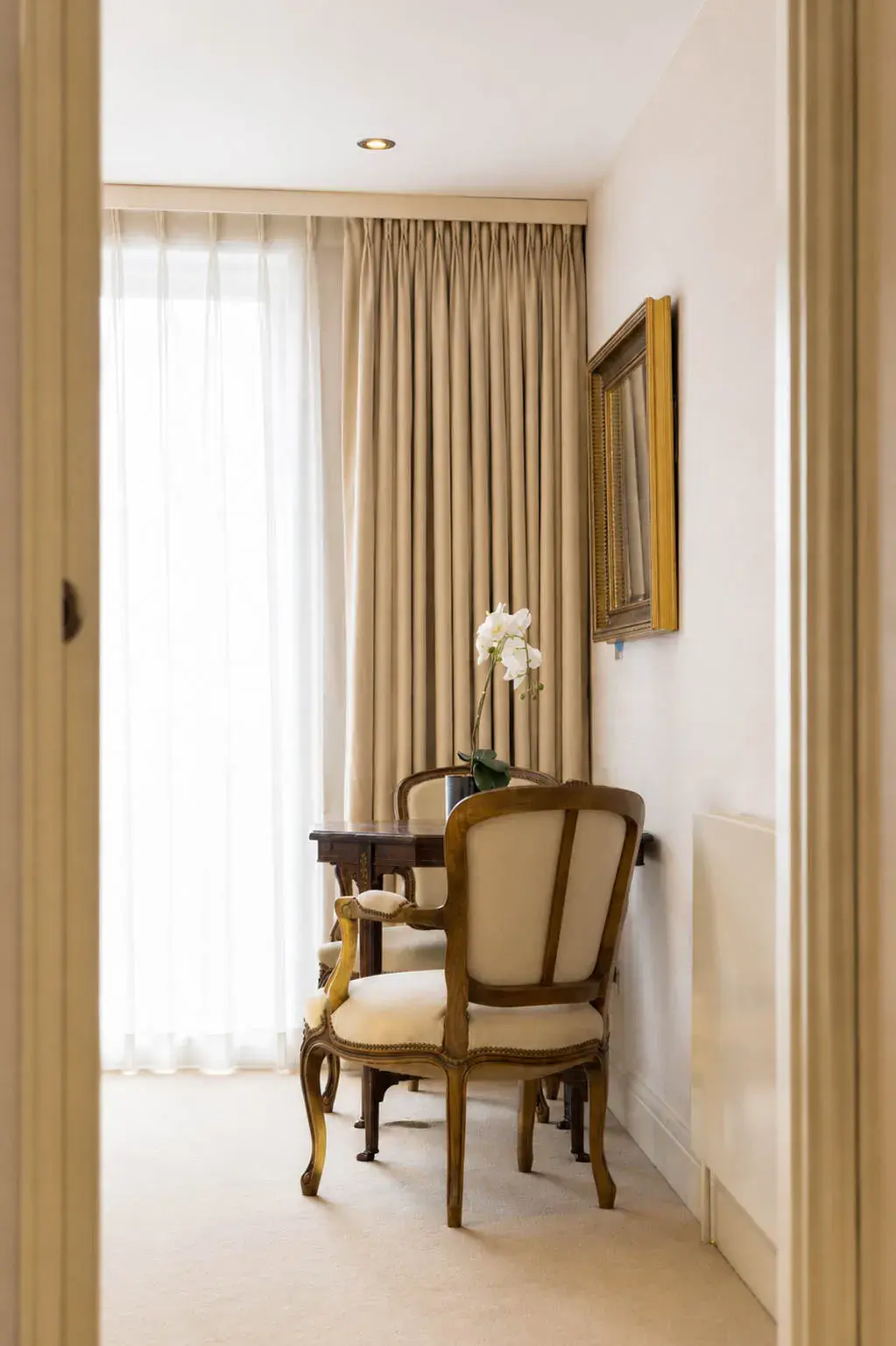 Cadogan Place, holiday apartment in Belgravia, London