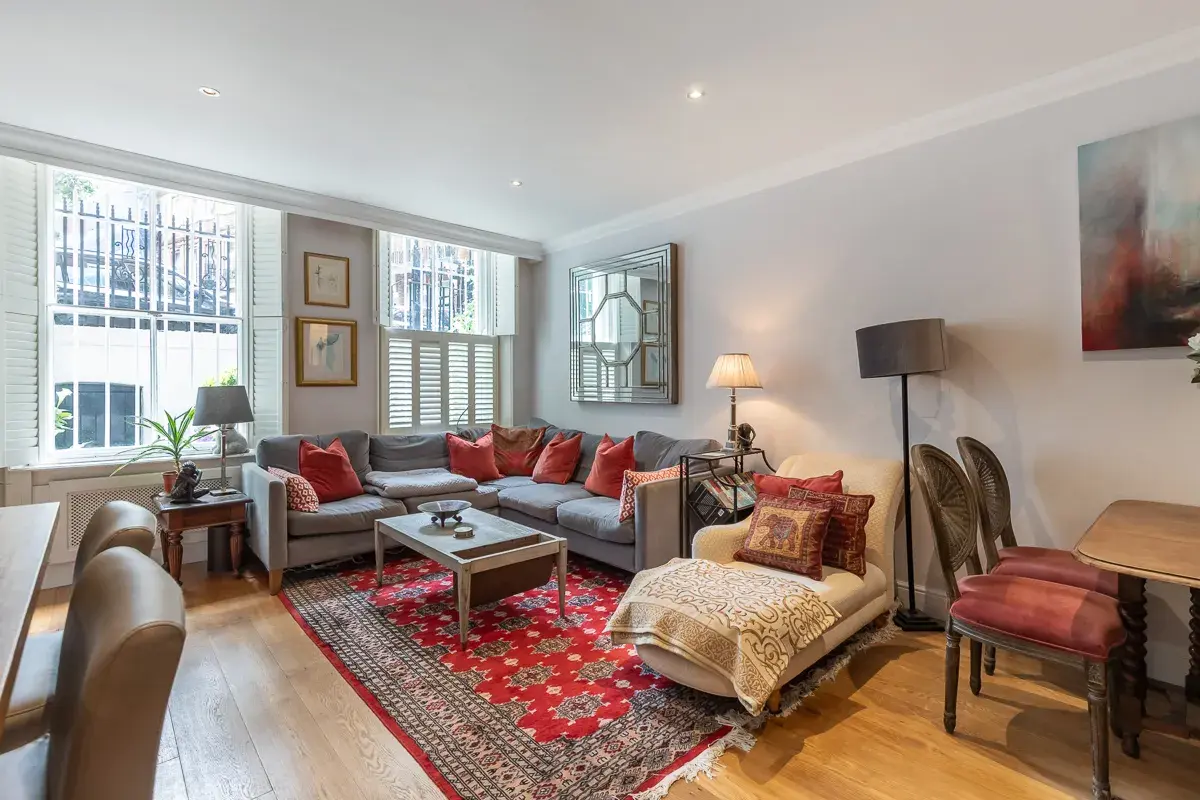Nevern Square, holiday apartment in Earls Court, London