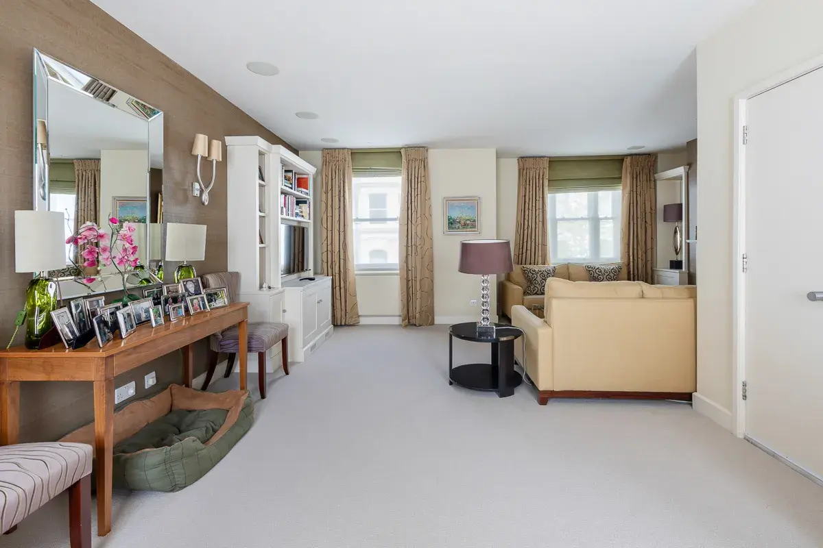 Campden Hill Gardens II, holiday home in Kensington, London