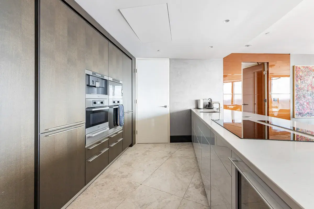 St George Wharf , holiday apartment in Area, London