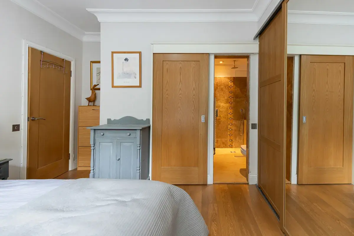 Nevern Square, holiday apartment in Earls Court, London