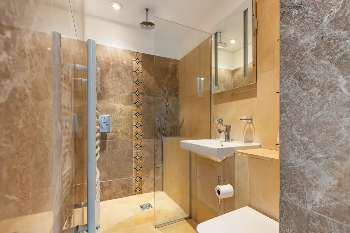 Nevern Square, holiday apartment in Earls Court, London