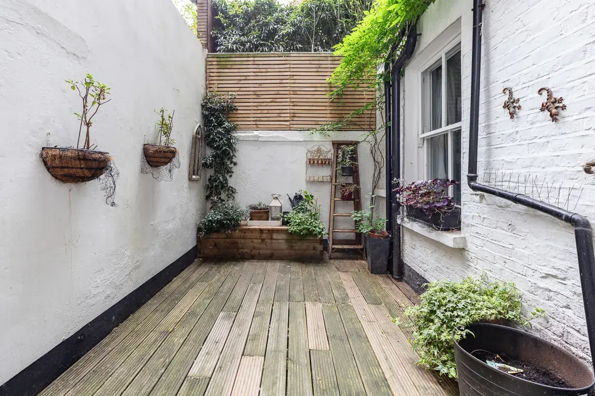 Nevern Square, holiday apartment in Earls Court, London