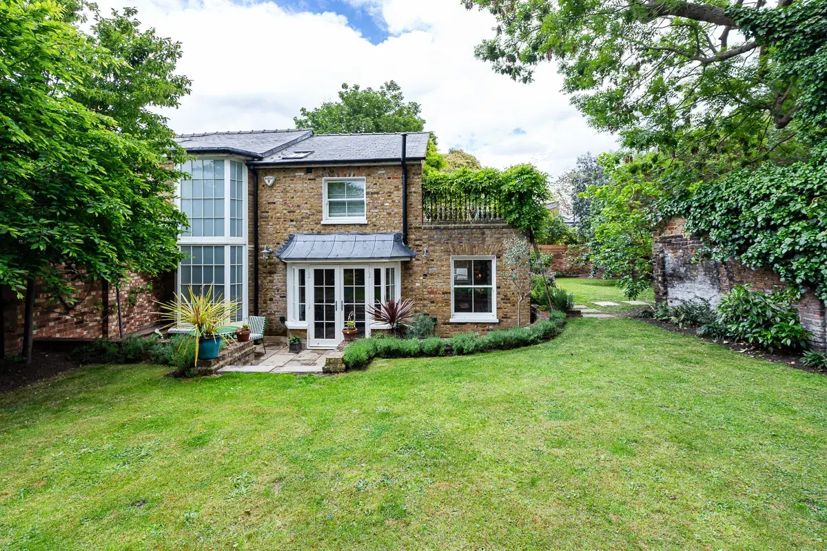 South Black Lion Lane, holiday home in Hammersmith, London