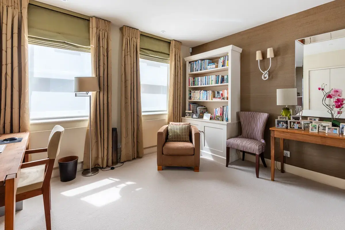 Campden Hill Gardens II, holiday home in Notting Hill, London