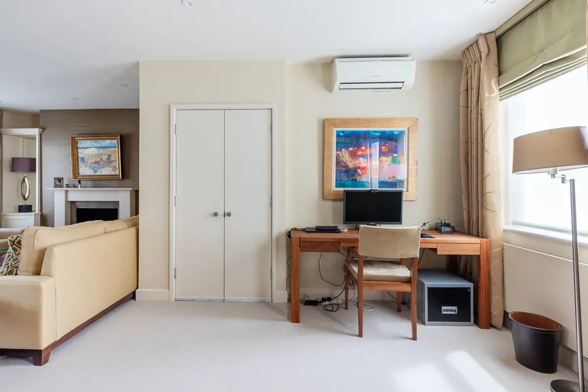 Campden Hill Gardens II, holiday home in Notting Hill, London