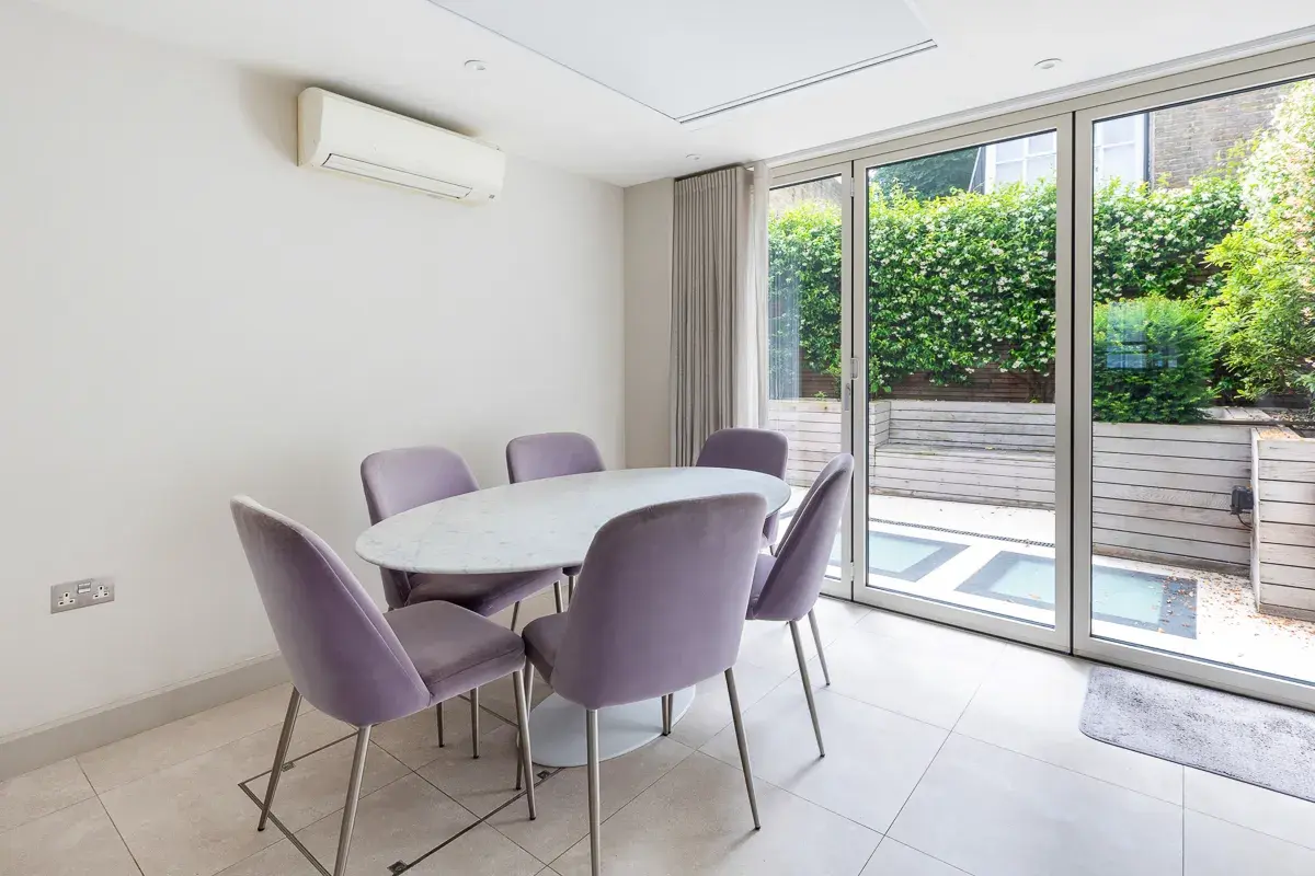 Campden Hill Gardens II, holiday home in Notting Hill, London