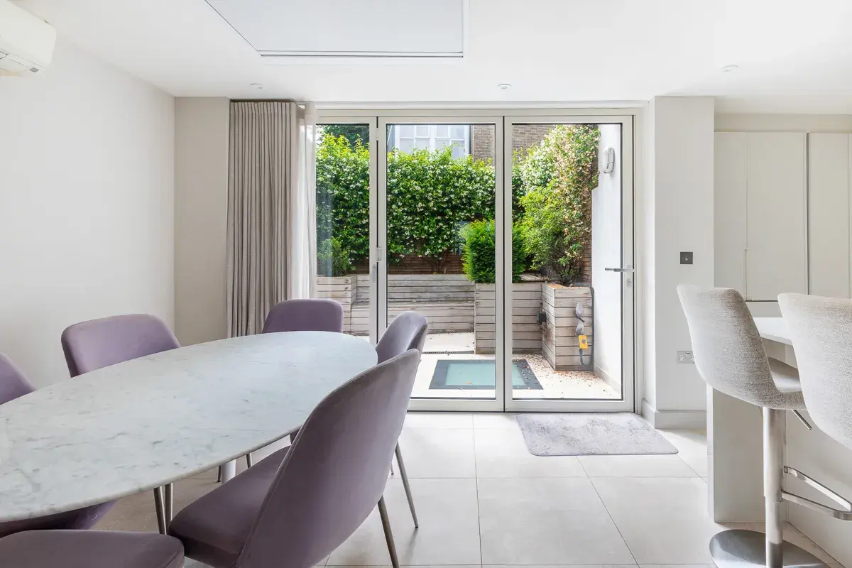 Campden Hill Gardens II, holiday home in Notting Hill, London