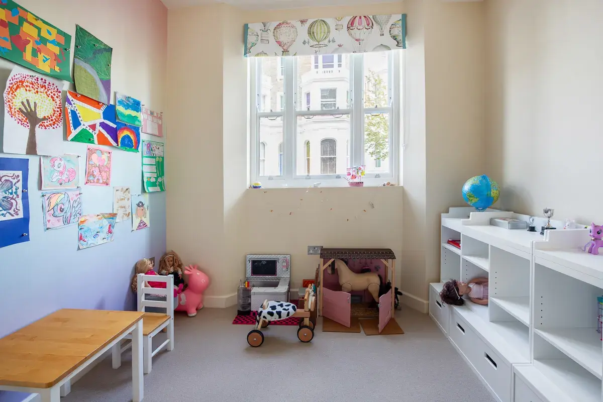 Campden Hill Gardens II, holiday home in Notting Hill, London