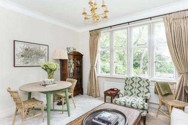 Kensington Gardens, holiday apartment in Kensington, London