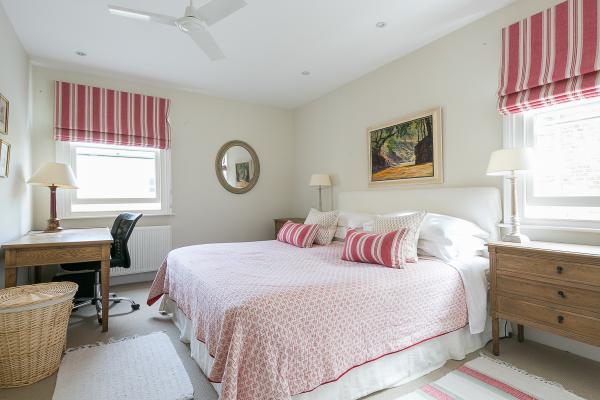 Wardo Avenue, holiday home in Fulham, London