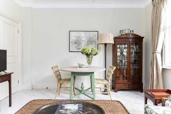 Kensington Gardens, holiday apartment in Kensington, London