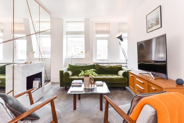 Iverna Court, holiday apartment in Kensington, London