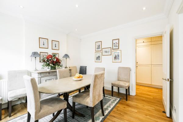 Napier Place, holiday home in Kensington, London