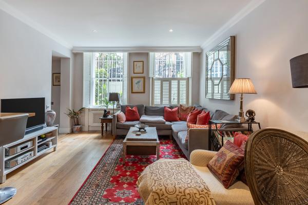 Nevern Square, holiday apartment in Earls Court, London