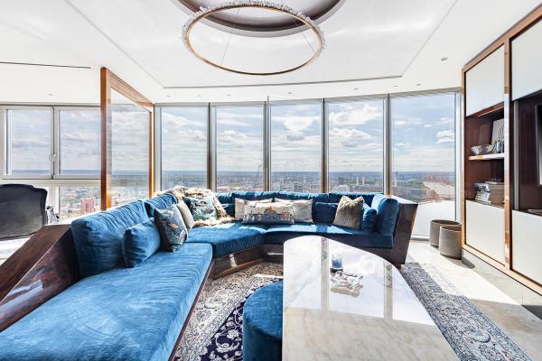 St George Wharf , holiday apartment in Area, London