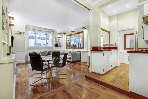 Queens Gate II, holiday apartment in South Kensington, London