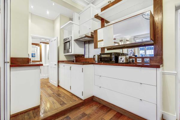 Queens Gate II, holiday apartment in South Kensington, London